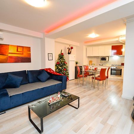 Royal Accommodation Букурещ Екстериор снимка