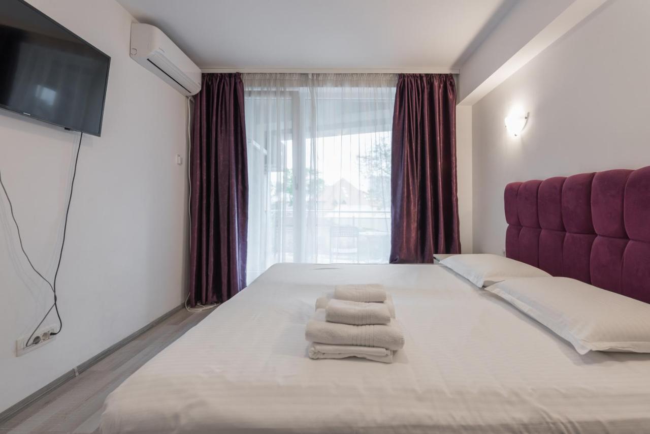 Royal Accommodation Букурещ Екстериор снимка