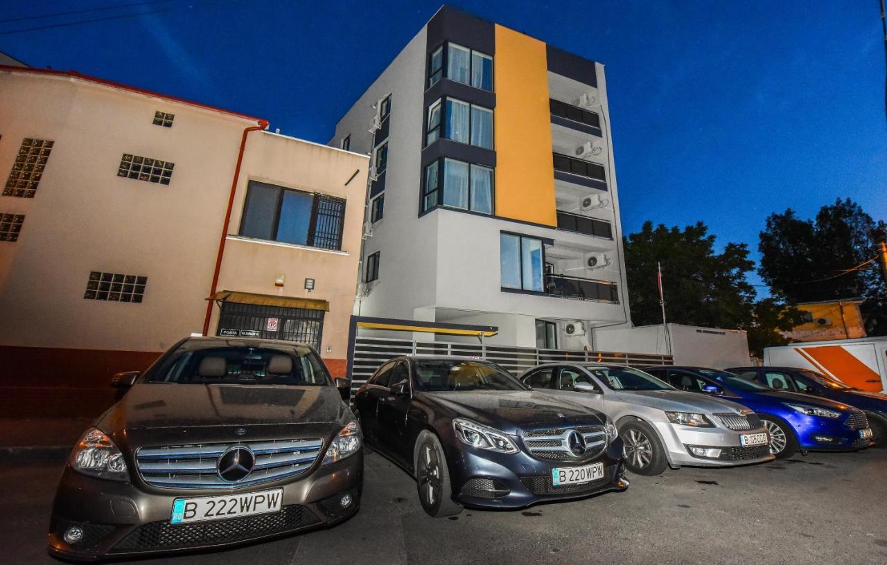 Royal Accommodation Букурещ Екстериор снимка