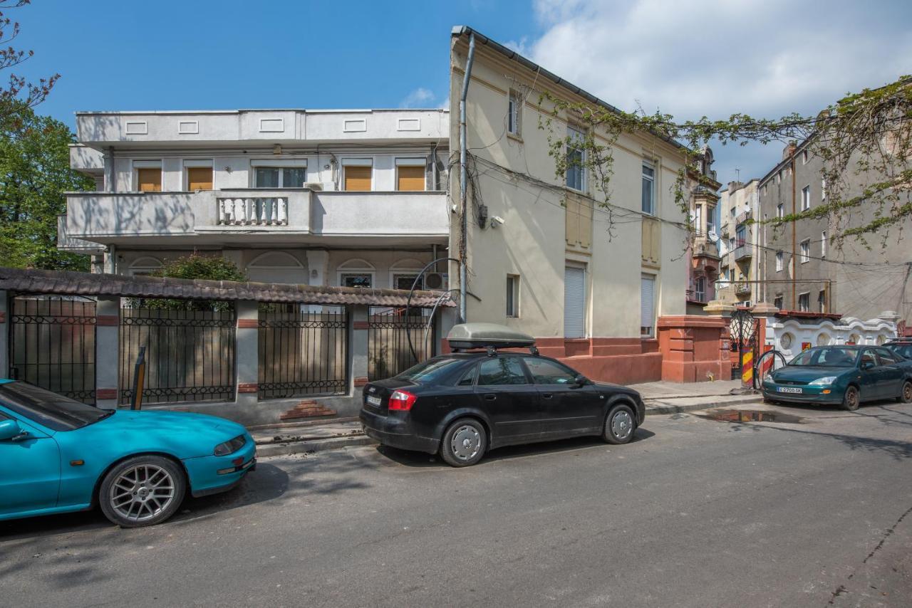 Royal Accommodation Букурещ Екстериор снимка